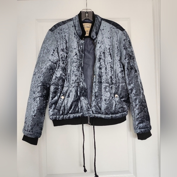 Ci Sono Light Blue Velvet Bomber Jacket size Small - Picture 1 of 4